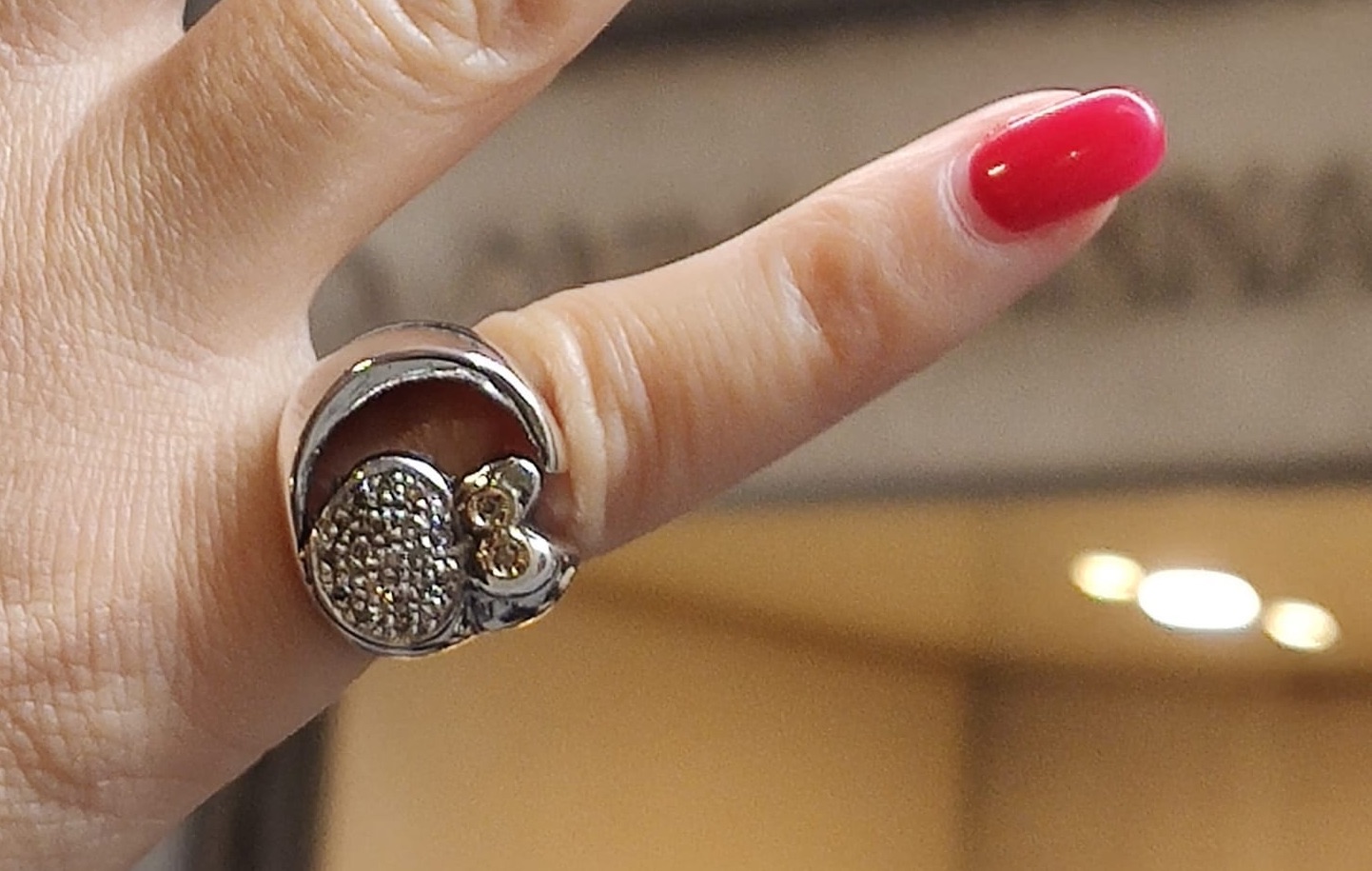 Anello per mignolo pandora 2025