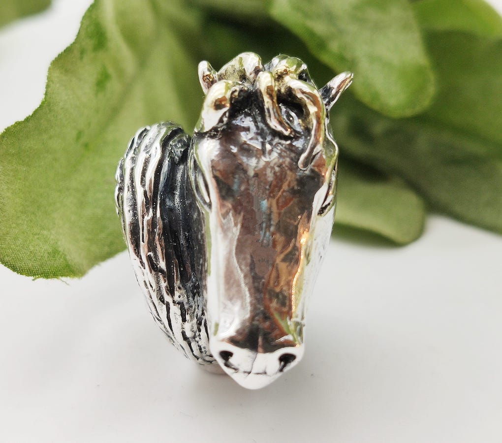 Anello Horse